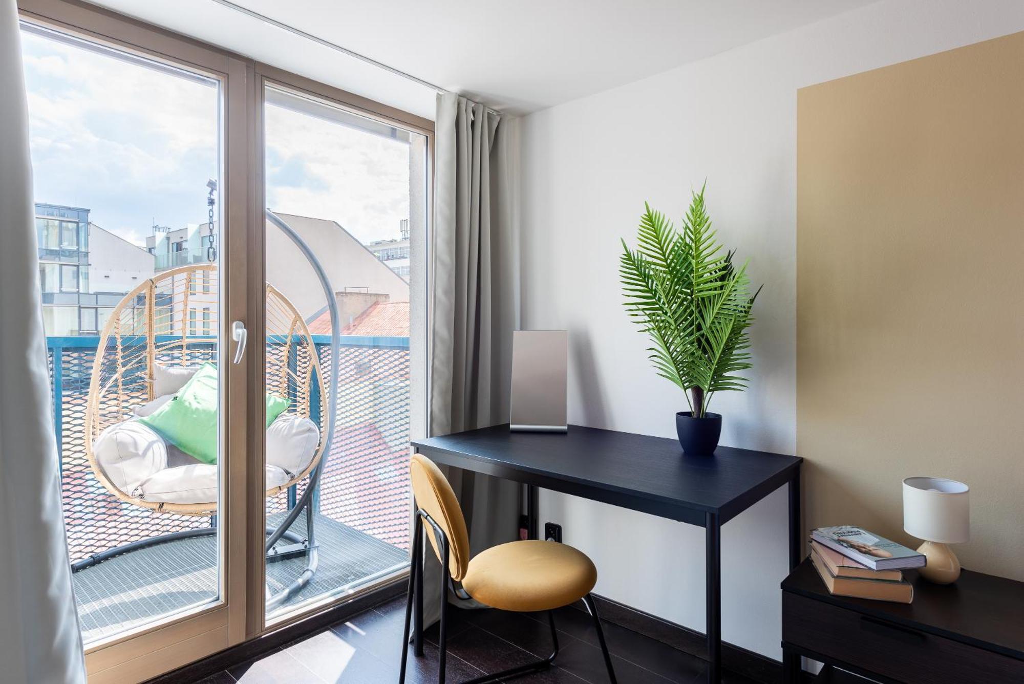 Apartments With Large Balcony, Parking Praha Eksteriør bilde