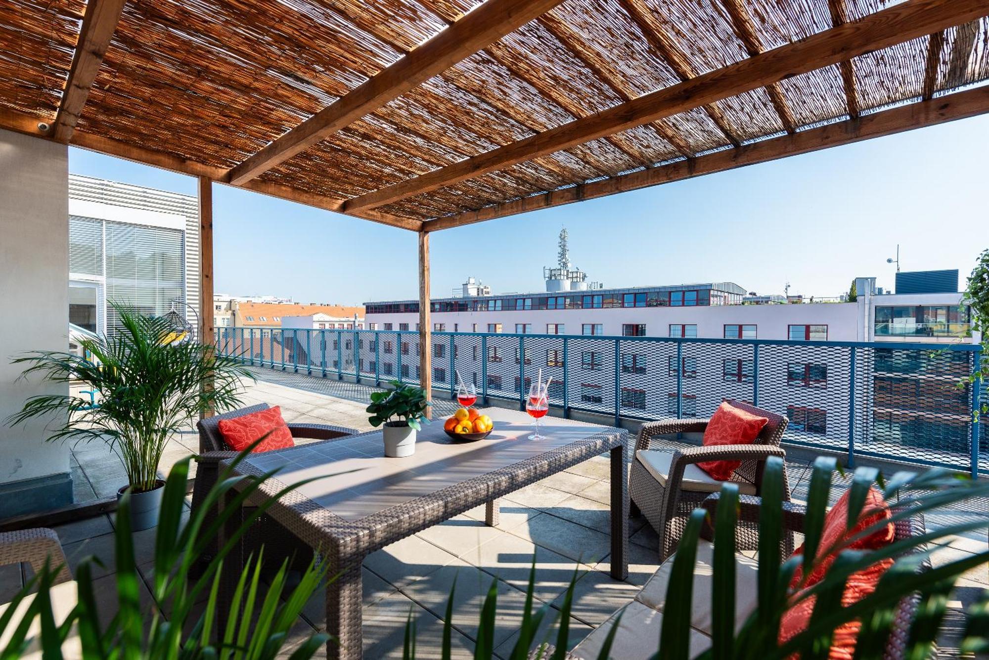 Apartments With Large Balcony, Parking Praha Eksteriør bilde